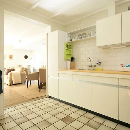 Bed & Breakfast Huisje Linda *
