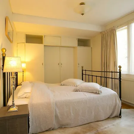 Bed & Breakfast Huisje Linda *